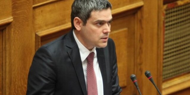 Οι αντιδράσεις της αντιπολίτευσης για τη συνάντηση Τσίπρα – Μέρκελ