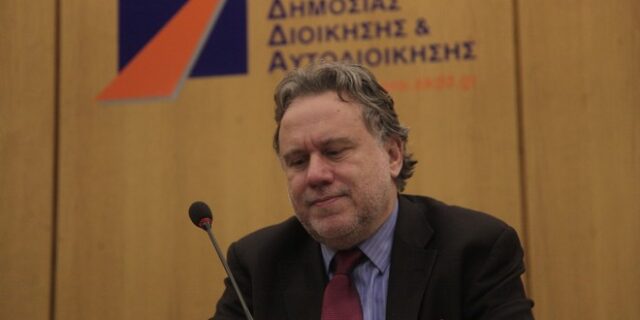 Κατρούγκαλος: Πού είναι το σκάνδαλο; Προσπαθούν να σπιλώσουν νέους επιστήμονες