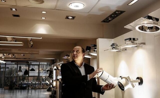 Bright Lighting: Το ελληνικό φως που ομορφαίνει τον πλανήτη