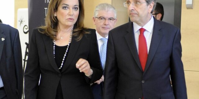 Η Ντόρα θυμίζει στο Σαμαρά ότι οι προηγούμενοι παραιτήθηκαν και ζητά συνέδριο