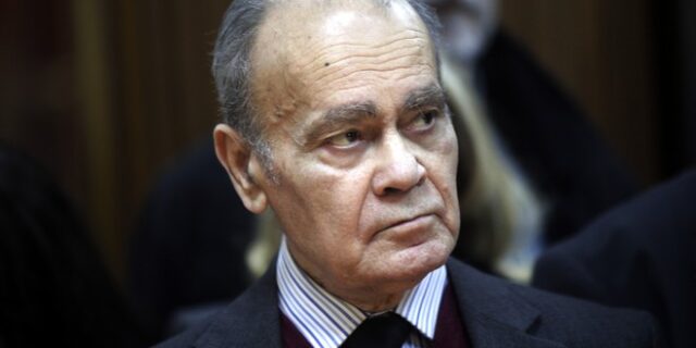 Ρωμανιάς: Με ‘νοθευμένες’ μελέτες έγιναν οι μειώσεις μισθών – συντάξεων