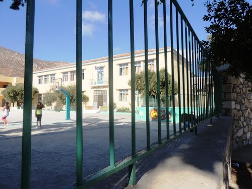 Συνελήφθη 26χρονος που προέβαινε σε άσεμνες πράξεις έξω από σχολεία