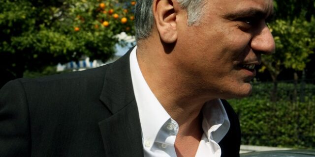Σκουρλέτης για πρωτοβουλίες της κυβέρνησης στο χώρο των ΜΜΕ