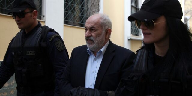 Στον ανακριτή ο Σμπώκος για το κύκλωμα
