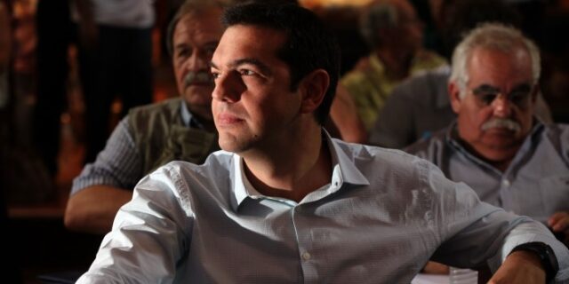 Η γενιά των πρώην ΟΝΝΕΔιτών που είχαν τον Τσίπρα απέναντι στα αμφιθέατρα, ετοιμάζει παρέμβαση