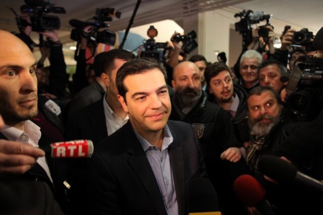 Τσίπρας στο Der Spiegel: Η ΕΚΤ έχει ένα σχοινί γύρω από το λαιμό μας