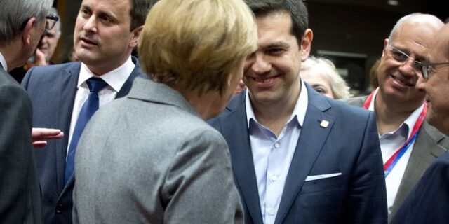 Επιστολή Τσίπρα σε Μέρκελ: Αποπληρωμή μισθών ή δανείων. Η απειλή για στάση πληρωμών, πριν δεχθεί να τον συναντήσει