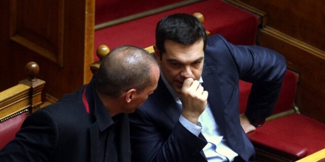 Έκτακτη συνάντηση Τσίπρα – Βαρουφάκη ενόψει Euro Working Group