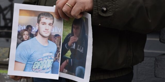 Υβριστικά σχόλια κατά του Βαγγέλη Γιακουμάκη σε blog. Παρέμβαση της δίωξης