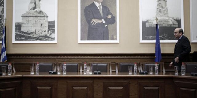 Και ο Χατζηδάκης ζητά συνέδριο για αλλαγές σε καταστατικό, οργανωτικό, επικοινωνιακό, ηγετική ομάδα