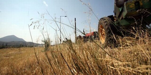 Αγροτικοί σύλλογοι καταθέτουν τα αιτήματά τους σε υπουργεία και κόμματα