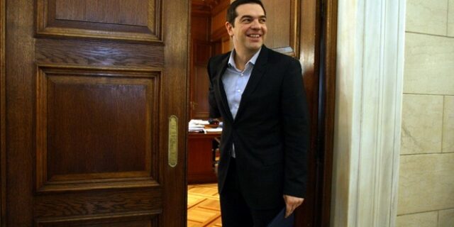 Δημοσκόπηση: Με αέρα άνω του 20% ο ΣΥΡΙΖΑ, υπέρ του ευρώ το 82% των ερωτηθέντων