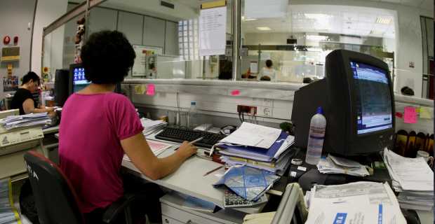 Μονιμοποιούνται οι 40.000 ΙΔΑΧ του Δημοσίου