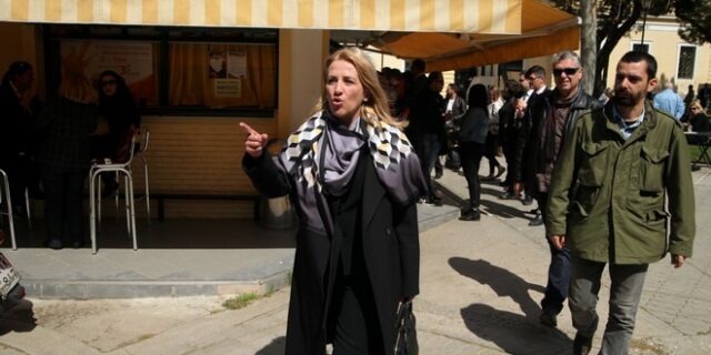Στα δικαστήρια η κόντρα Δούρου – Ντινόπουλου