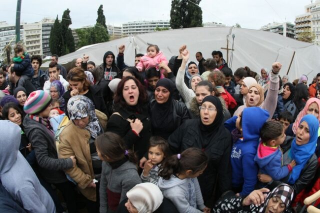 Τι αποφάσισε η κυβέρνηση για τους μετανάστες. Ταξιδιωτικά έγγραφα στους αιτούντες άσυλο Σύρους πρόσφυγες