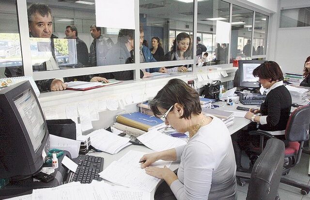 Έκπτωση 15-20% το μπόνους για τους συνεπείς φορολογουμένους