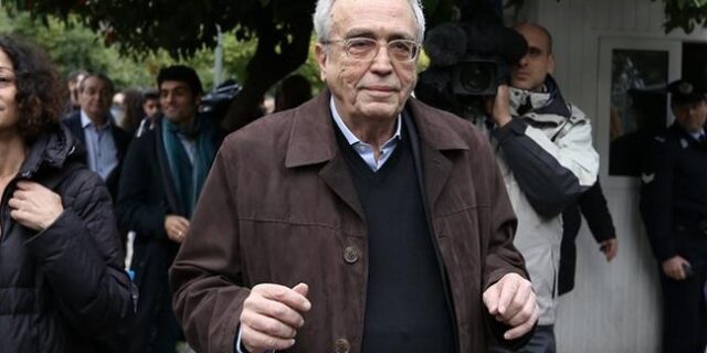 Μπαλτάς: Κάποιοι δεν μπορούν να ζήσουν χωρίς τα ΜΑΤ