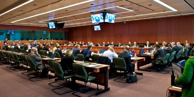 Brussels Group: Συγκλίνουν στα δημοσιονομικά, διαφωνούν στα φορολογικά