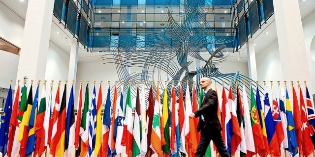 Πλησιάζουμε σε συμφωνία. Ικανοποίηση από την ΕΕ