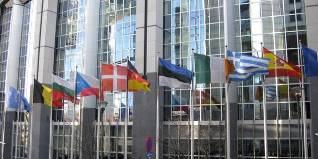 Brussels Group: Παραμένει το χάσμα Αθήνας – δανειστών για ασφαλιστικό και εργασιακά