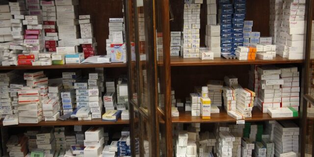 Με διακοπή προμηθειών φαρμάκων απειλούν οι προμηθευτές των νοσοκομείων
