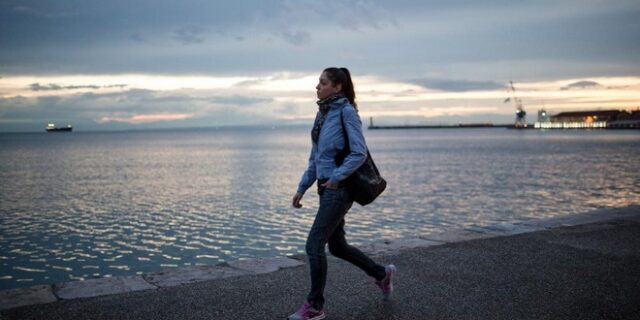 Οι Έλληνες παίρνουν κατά μέσο όρο τρία κιλά μέσα στις γιορτές