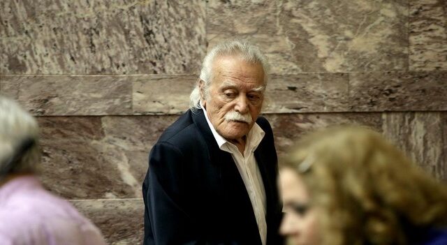 Ο Γλέζος ζητά τη στήριξη των Ελλήνων της Γερμανίας για τη διεκδίκηση των αποζημιώσεων