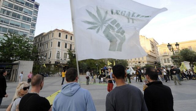 Εθισμός η κάνναβη στην Ελλάδα. Διπλασιάστηκαν οι χρήστες την τελευταία δεκαετία