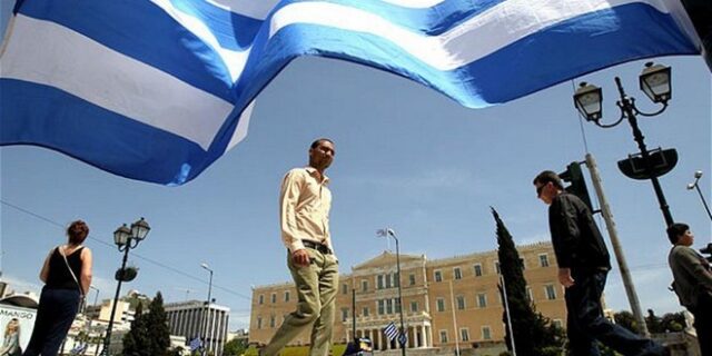 Le Monde: Αυξάνονται οι πιθανότητες για τρίτο ελληνικό πακέτο βοήθειας