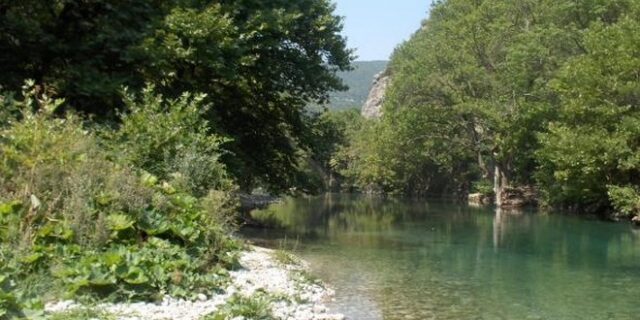 Παραλίγο τραγωδία σε σχολική εκδρομή στη Λιβαδειά : 12χρονος έπεσε σε φαράγγι