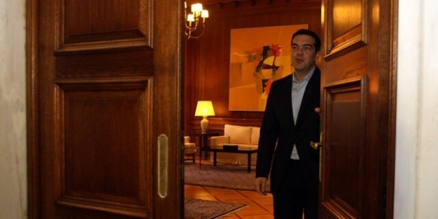 Ολοκληρώθηκε η διυπουργική σύσκεψη υπό τον πρωθυπουργό για την αντιμετώπιση των προσφυγικών ροών