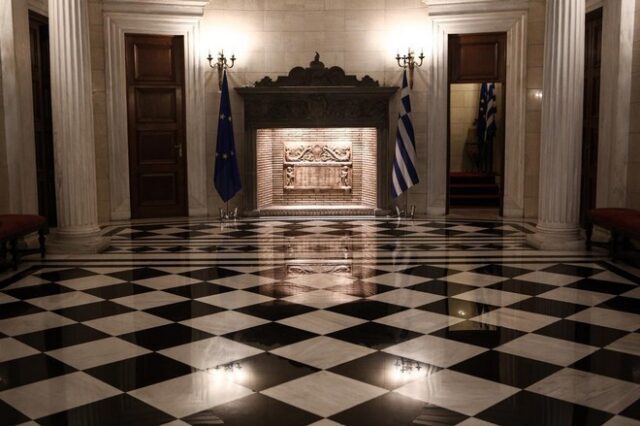 Τα φάλτσα Καμμένου και η κυβερνητική σταθερότητα