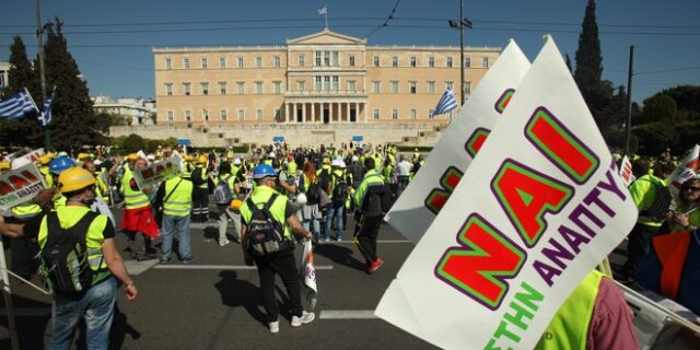Στο πλευρό των μεταλλωρύχων η Κυβέρνηση: Κανένας δεν θα χάσει τη δουλειά του
