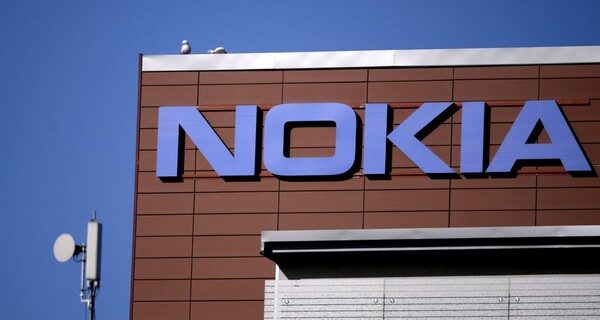 H Nokia εξαγοράζει την Alcatel-Lucent