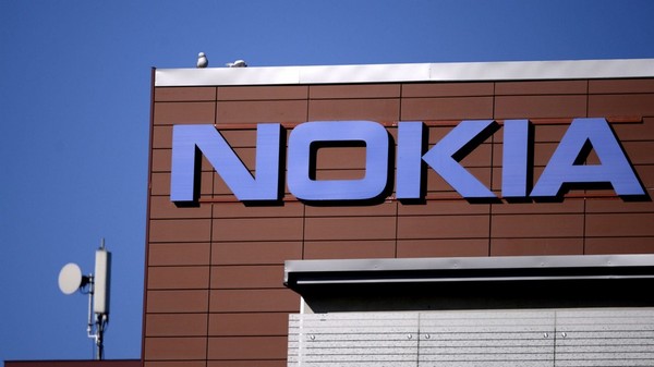 H Nokia εξαγοράζει την Alcatel-Lucent