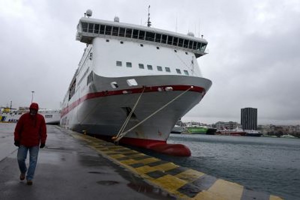 Σταδιακή άρση του απαγορευτικού απόπλου. Κανονικά τα δρομολόγια από Ραφήνα και Λαύριο