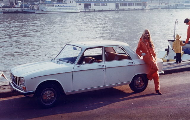 H επέτειος 50 χρόνων από το επαναστατικό Peugeot 204