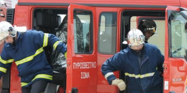 Πυροσβέστες πήγαν να σβήσουν φωτιά και βρέθηκαν μπροστά σε εργαστήριο ναρκωτικών