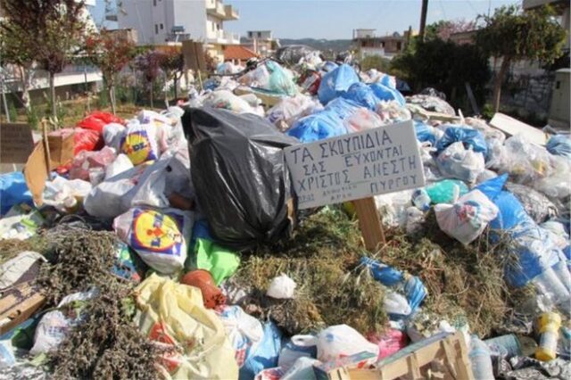Πόλεμος για τα σκουπίδια που έχουν κατακλύσει τον Πύργο