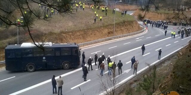 ΣΥΡΙΖΑ Χαλκιδικής κατά αστυνομίας για τα επεισόδια στις Σκουριές
