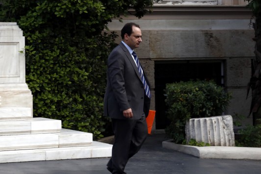 Έξαλλος ο Σπίρτζης με το μπλακ άουτ της Digea. Ζήτησε τις παραιτήσεις των μελών της Ολομέλειας της ΕΕΤΤ