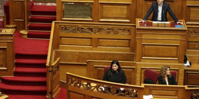 Τσίπρας: Συνηθίστε την αντιπολίτευση κ. Σαμαρά, εκεί θα μείνετε πολλά χρόνια, τα πραξικοπήματα στην Ελλάδα τελείωσαν μαζί με το παλάτι