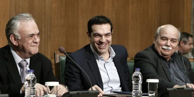Ο χρόνος πιέζει και το Μαξίμου αισιοδοξεί για συμφωνία