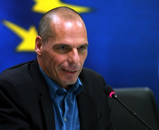 Βαρουφάκης μετά το Eurogroup : Δεν κάνουμε πίσω σε μειώσεις επικουρικών και πλειστηριασμούς πρώτης κατοικίας