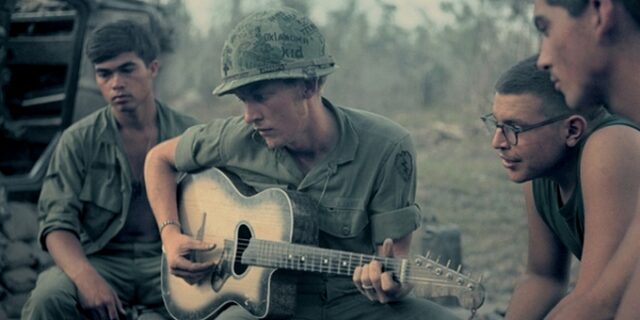 Στο Βιετνάμ πυρπόλησαν το ρύζι. Τα τραγούδια ενός φρικιαστικού πολέμου