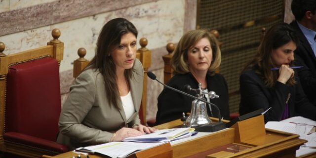 Πυρά Κωνσταντοπούλου για την “αντιδημοκρατική παρέμβασή” Γιούνκερ