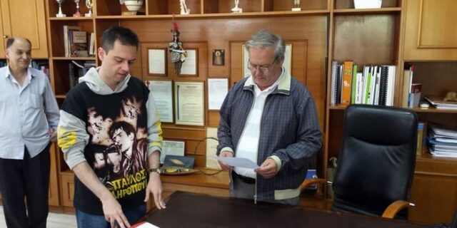 Ορκωμοσία δημοτικού συμβούλου με Παύλο Σιδηρόπουλο