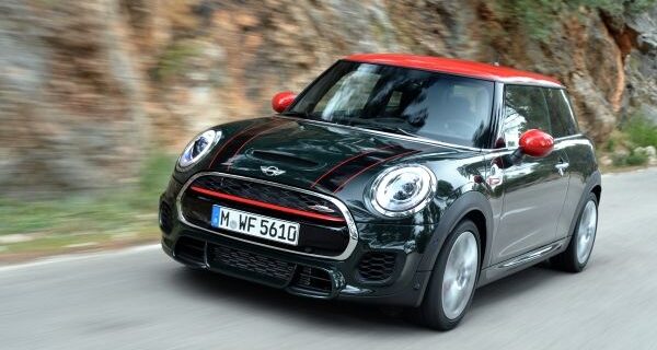 MINI John Cooper Works. Mε 231 ίππους, το πιο γρήγορο Mini όλων των εποχών.