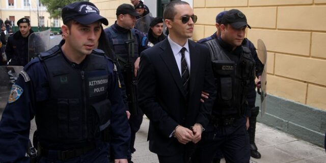 Άρση της ασυλίας του Ηλία Κασιδιάρη αποφάσισε η Ολομέλεια