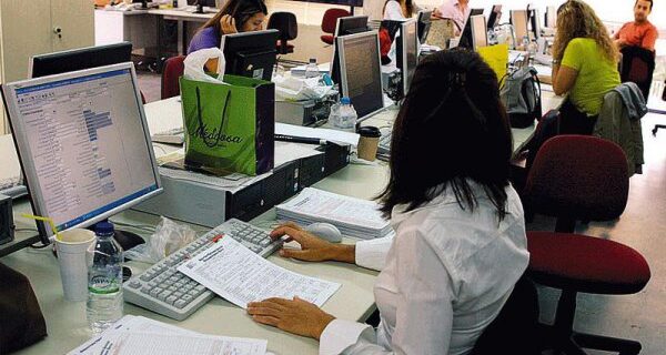 Ρύθμιση 100 δόσεων: Βέβαιη η παράταση έως τα τέλη Ιουνίου – Εισπράξεις 300 εκατ. ευρώ από το μέτρο